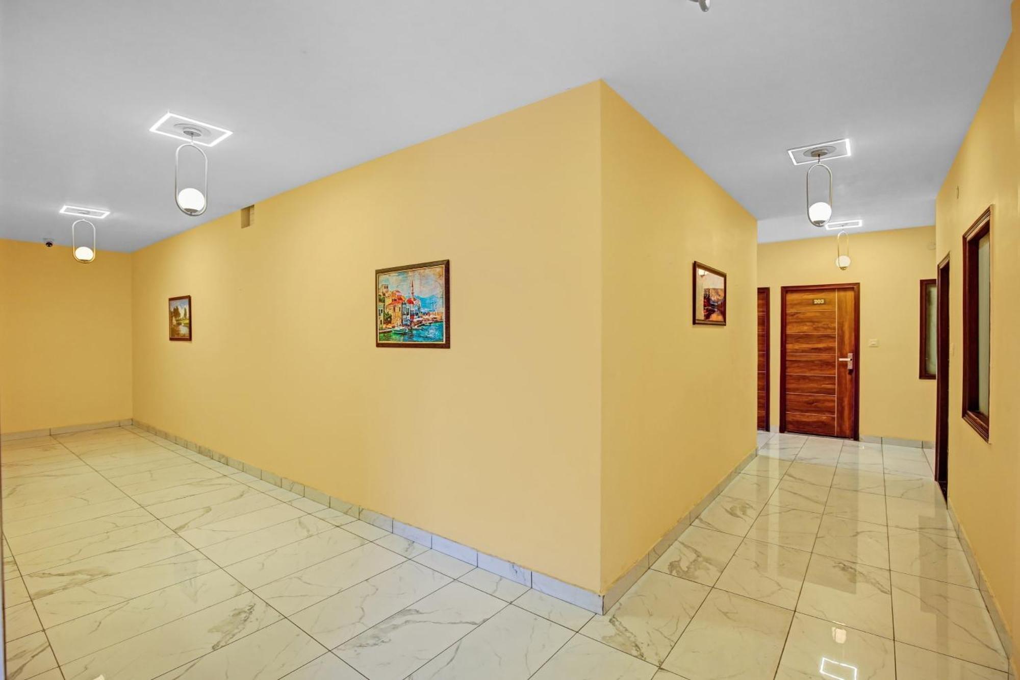 Townhouse Sky Hotel Ludhiana Exterior photo